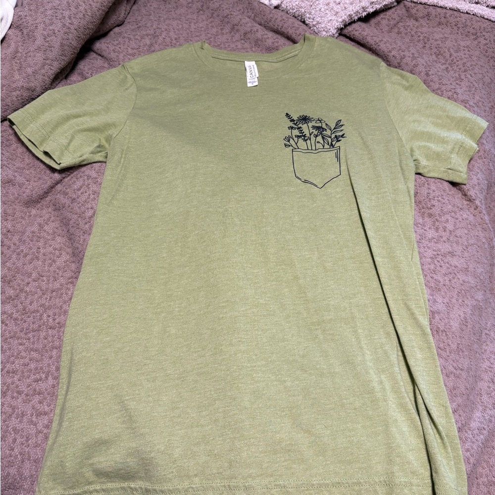 Green Graphic Pocket T-Shirt